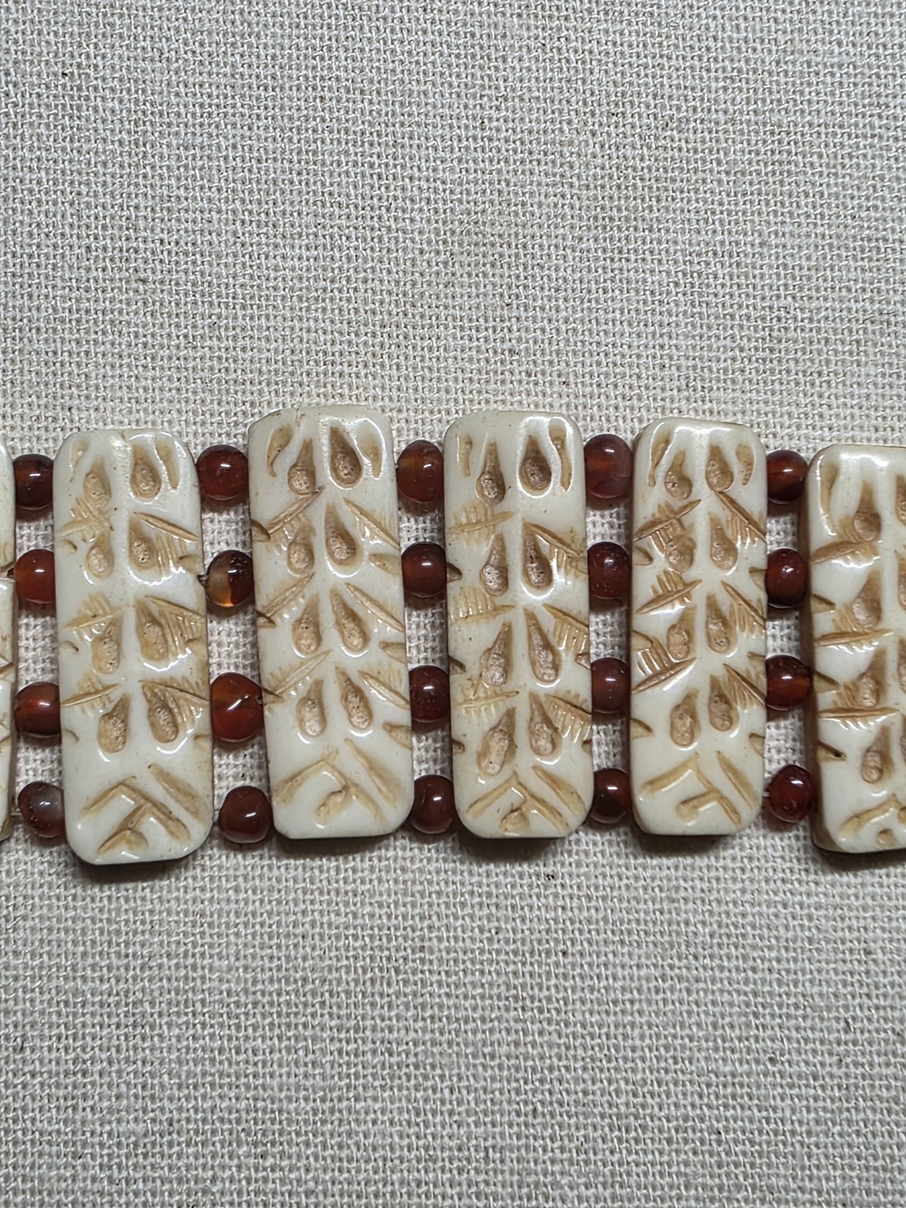 Carved Ivory-Tone and Carnelian Bead Stretch Bracelet Set - Picture 2 of 7